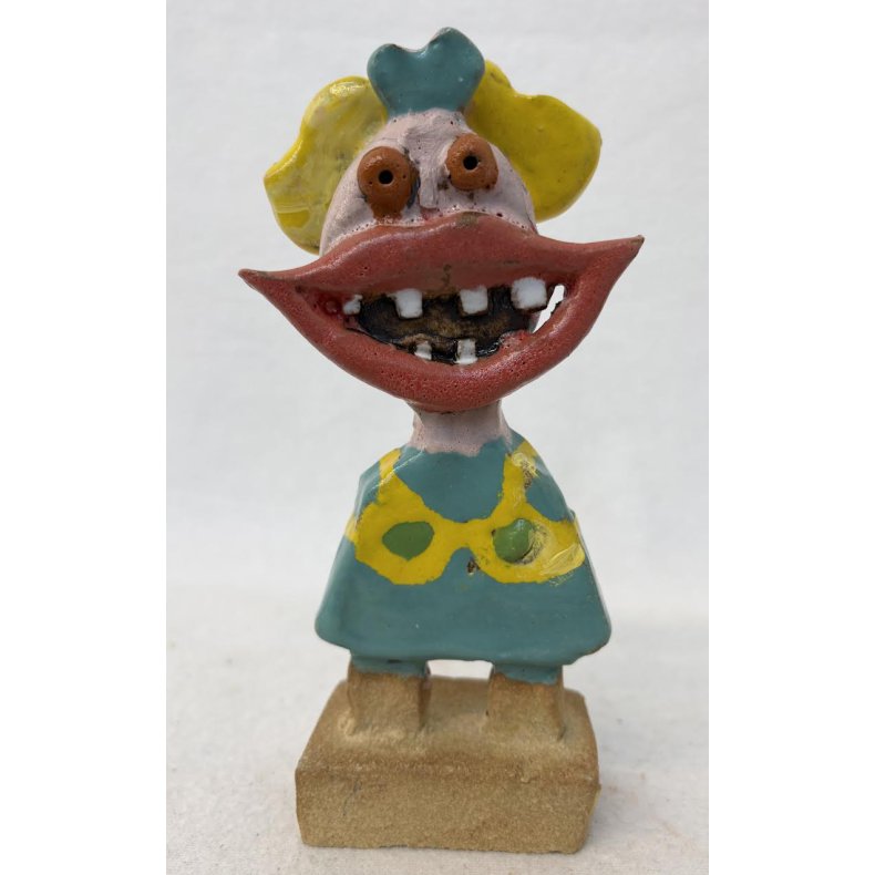 Dame med gult h�r, skulptur, H.17 cm