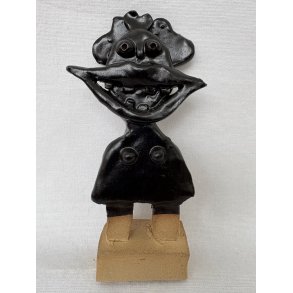 Grinepige, skulptur, sort, H.17 cm