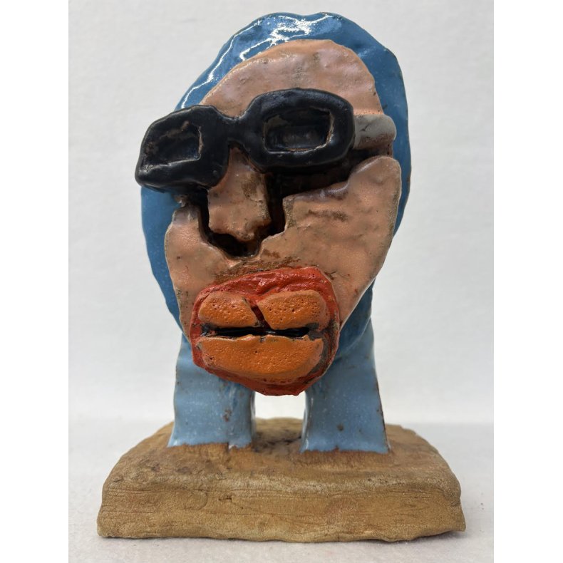 Turist, skulptur, 23x15x9 cm