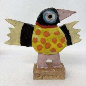 Vingesus med orange prikker, skulptur, ca. 16x18 cm