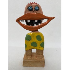 Grinedreng med grnne prikker, skulptur, H.21 cm