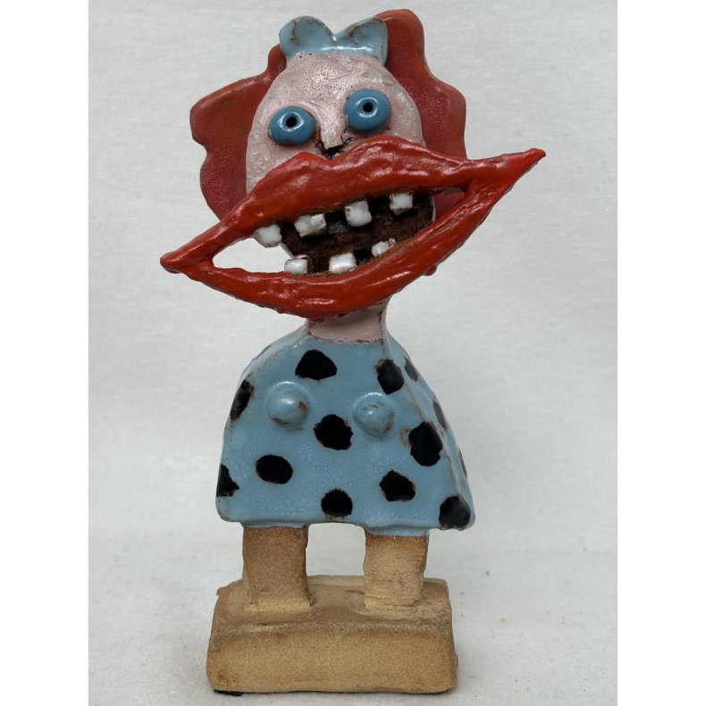 Grinepige med bl� sl�jfe, skulptur, ca. 22 cm