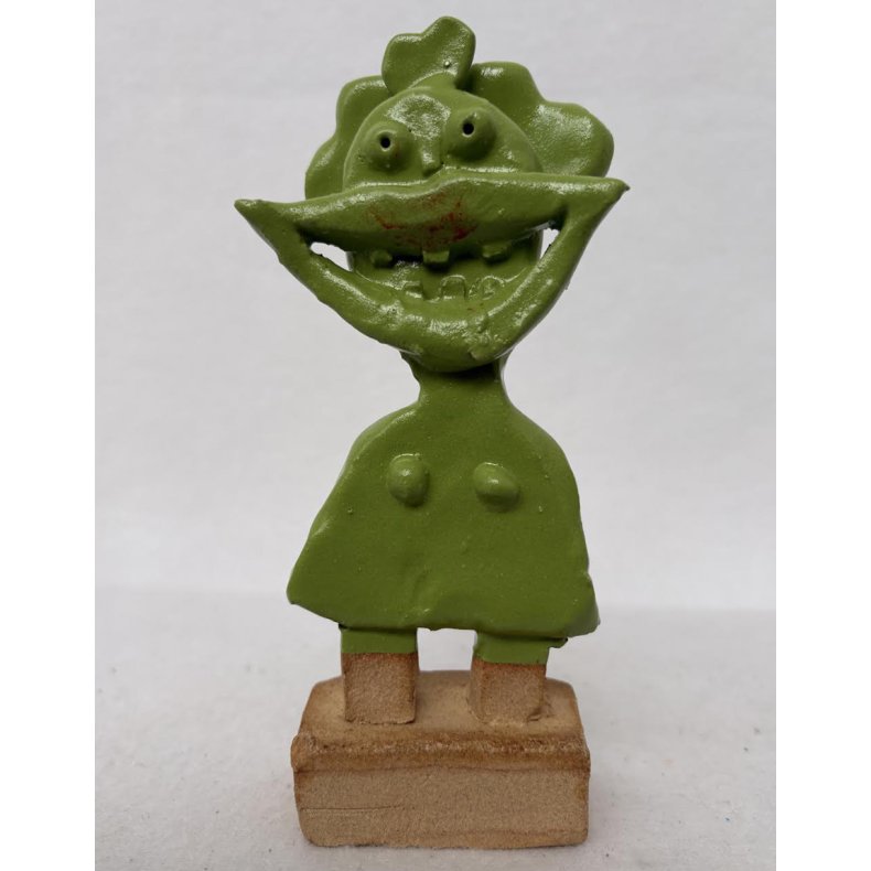 Grn grinepige med fejlfarve, skulptur, ca. H.16 cm